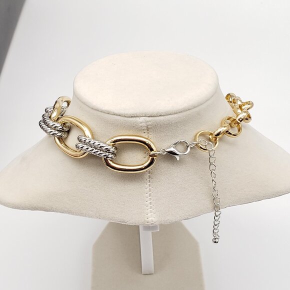 Authentic Louis Vuitton Gold Padlock w/ Unbranded Fashion Geometry Necklace - Picture 4 of 8